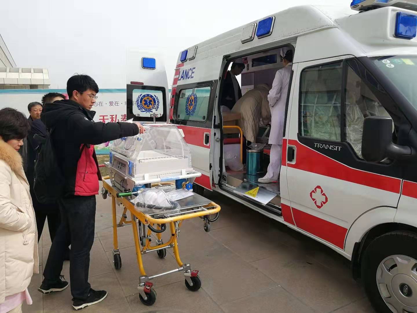 拉孜县救护车转院